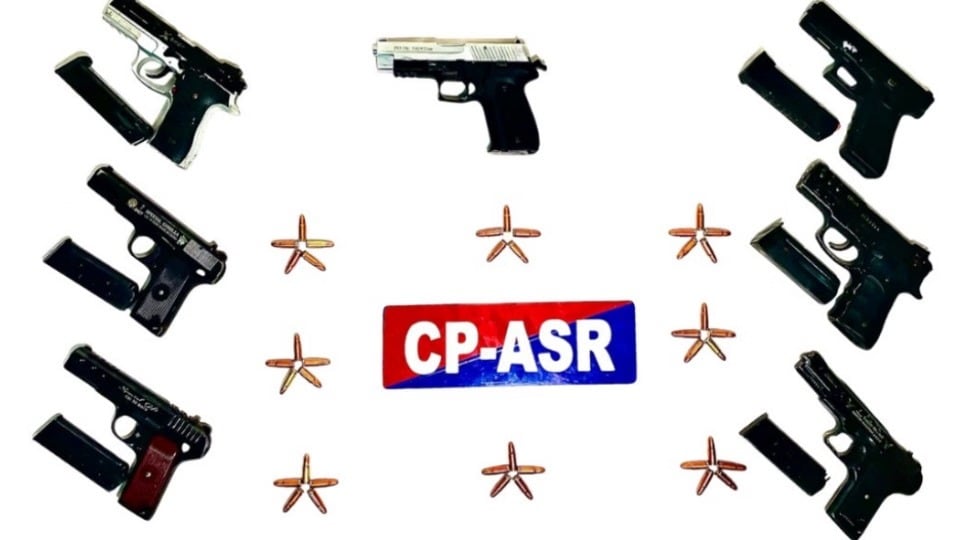 2 Arrested in Amritsar for Cross-Border Arms Smuggling; 7 Sophisticated Pistols, 40 Cartridges Seized
