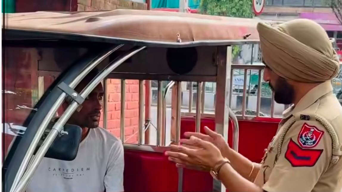Punjab Police Issues Cyber Advisory for E-Rickshaw Drivers Against Unauthorized App Access