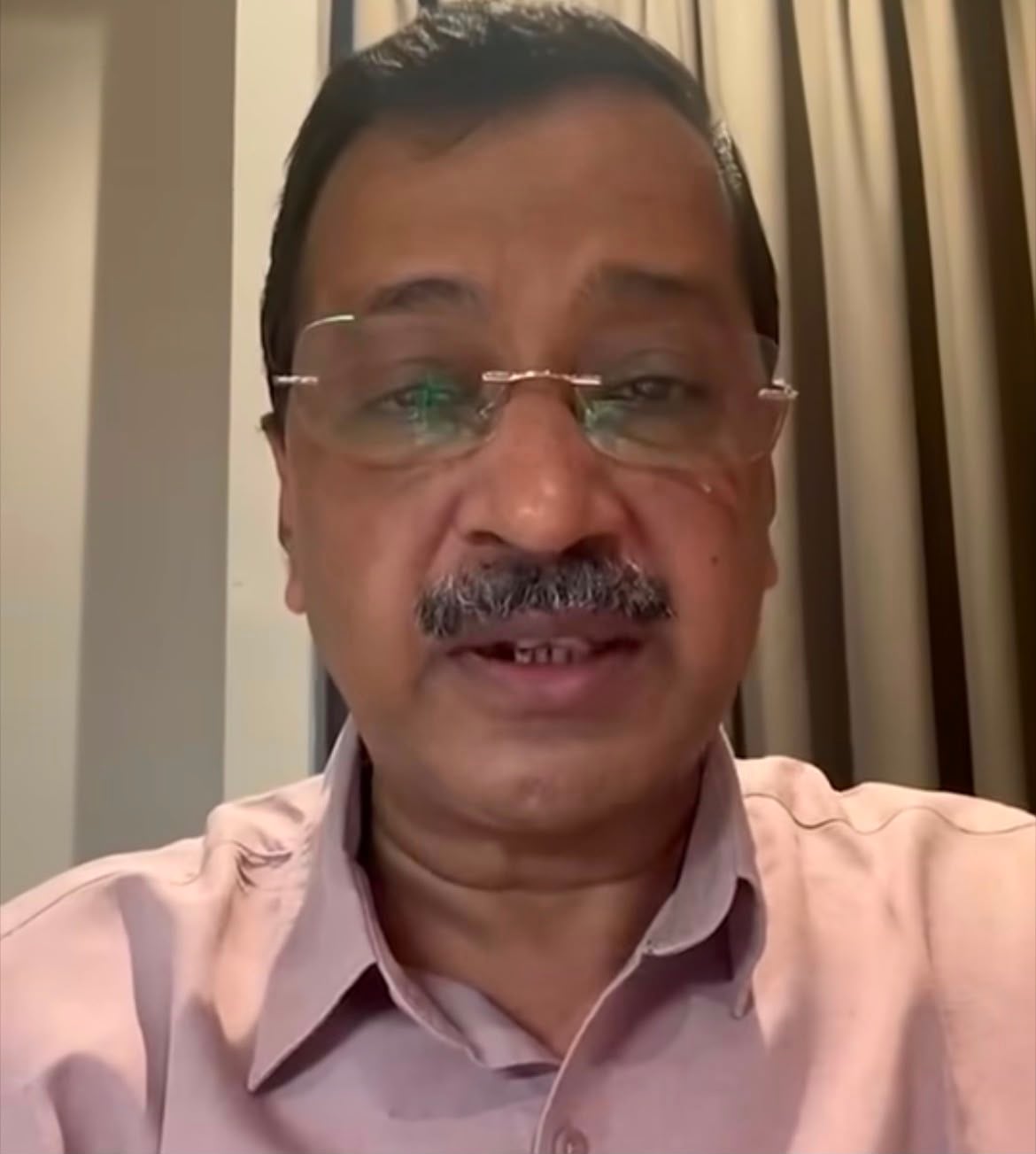 Kejriwal Targets Modi on Paper Leak Cases : 'Fast-Track Courts Are Meaningless'