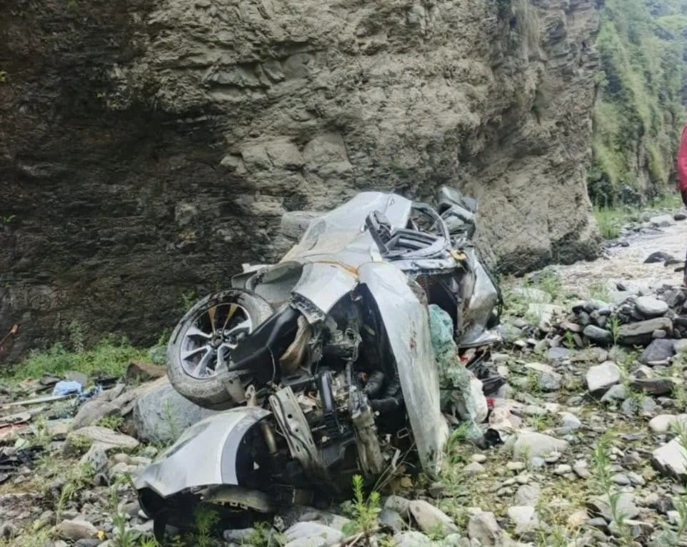 Falling Rocks Trigger Car Crash in Himachal’s Ani; Doctor and wife killed