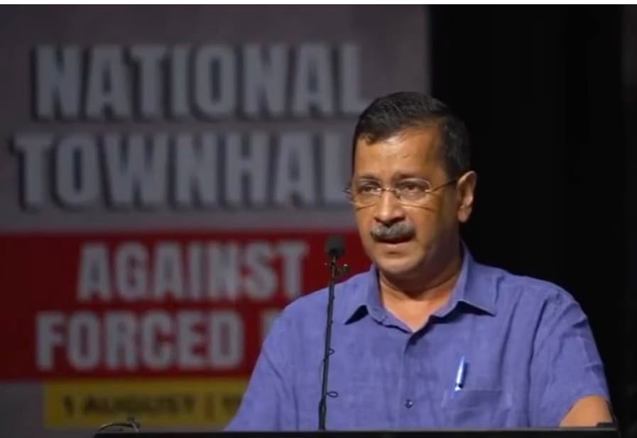 Kejriwal Raises E20 Fuel Concerns, Threatens March to PM Residence on August 4