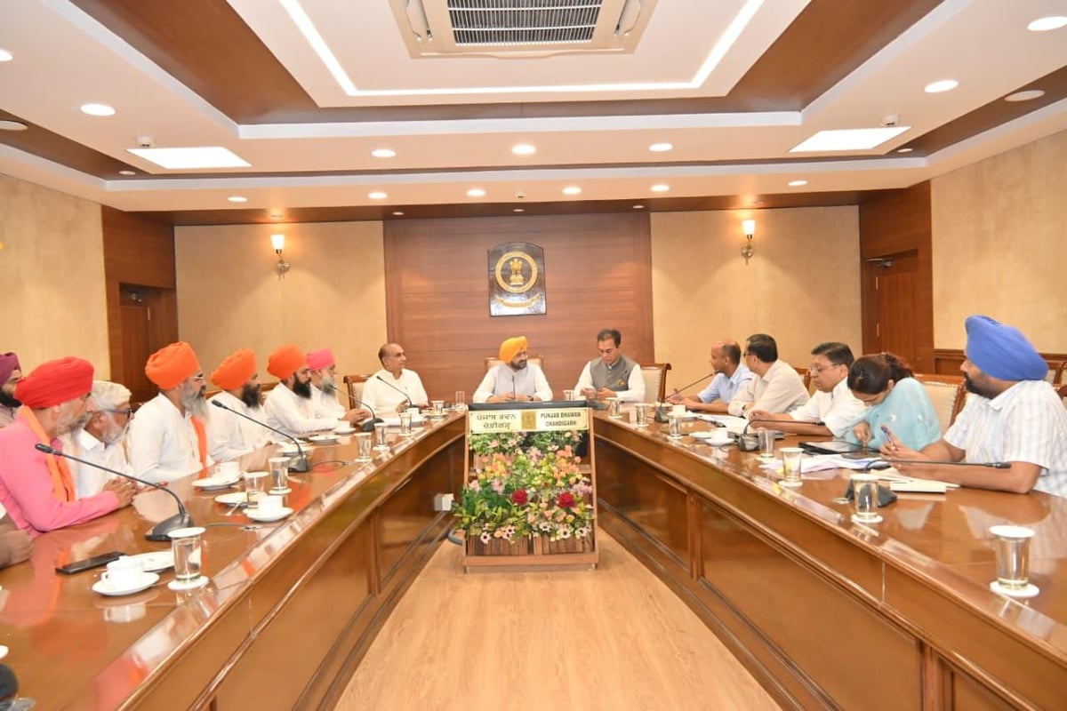 Punjab Minister reviews preparations for Guru Ravidass Ji 650th Parkash Purab celebrations