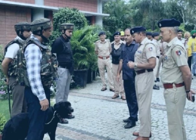 Taj Banquet Hall bomb alert sends shockwaves across Chandigarh