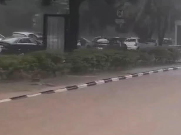 Heavy rain lashes Chandigarh, Tricity; waterlogging disrupts traffic