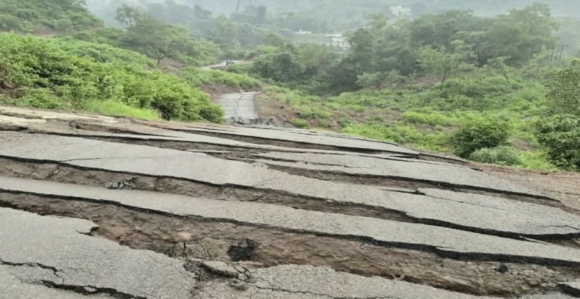 Monsoon rain continues in Himachal Pradesh; 92 roads blocked, 44 transformers affected