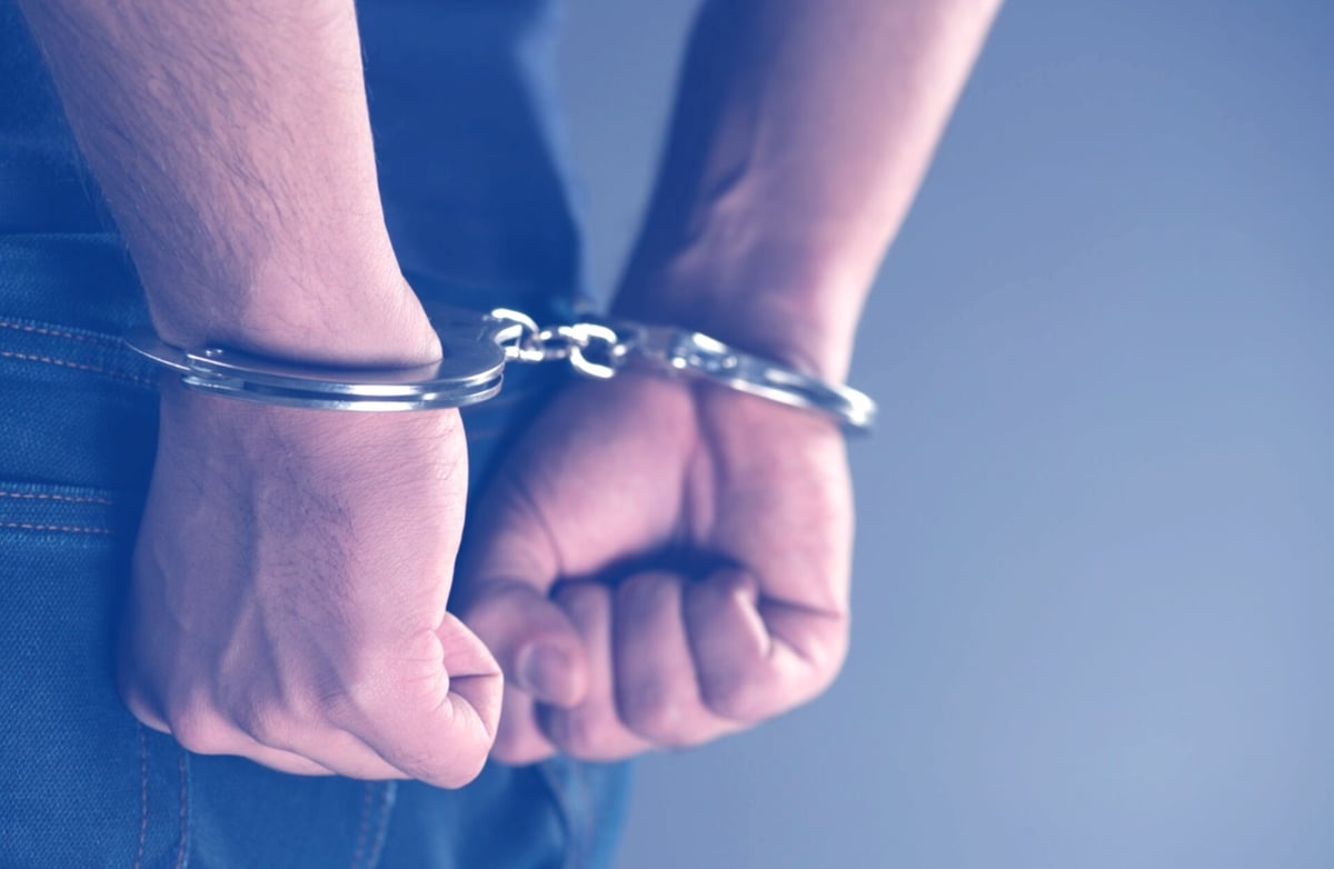 Two brothers arrested with over 1 kg heroin, drug money in Ludhiana