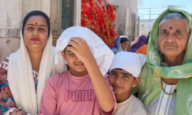 Punjab family offers silver eyes at Naina Devi temple after son regains vision