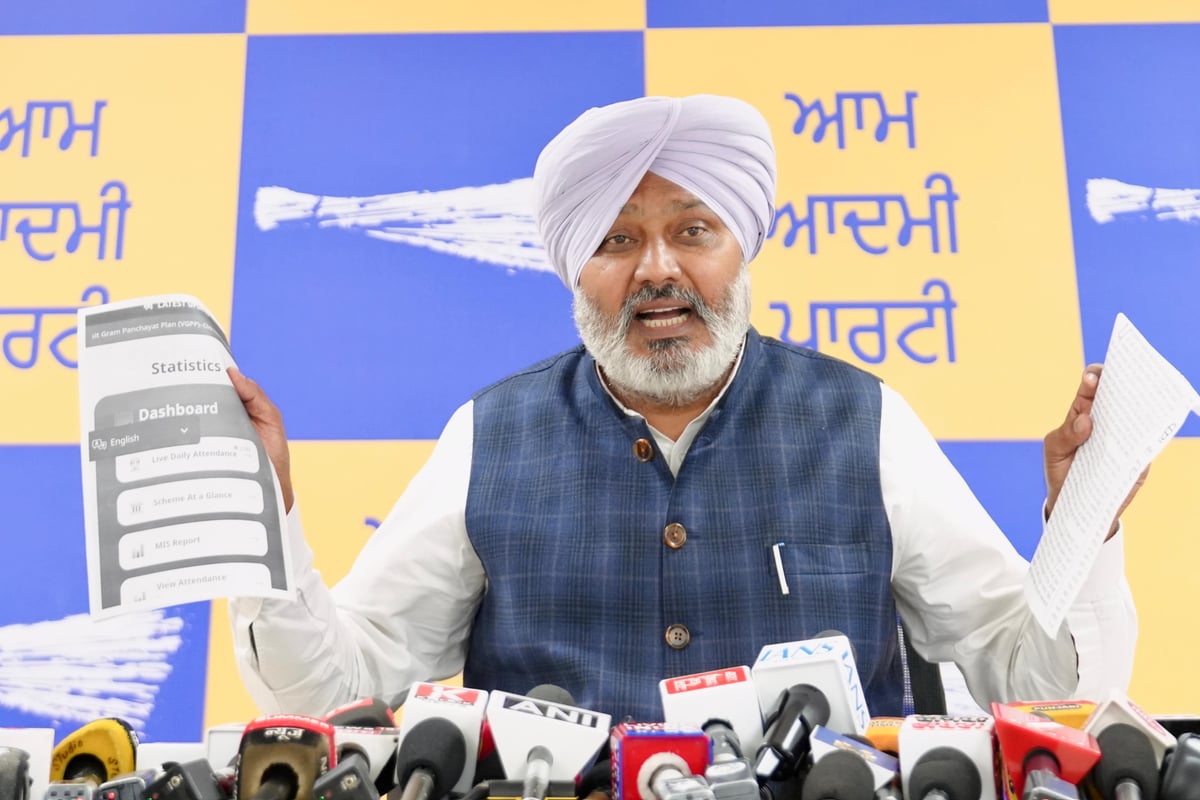BJP Govt snatching jobs from dalits by Diluting MGNREGA, exposes anti-dalit mindset: Harpal Cheema