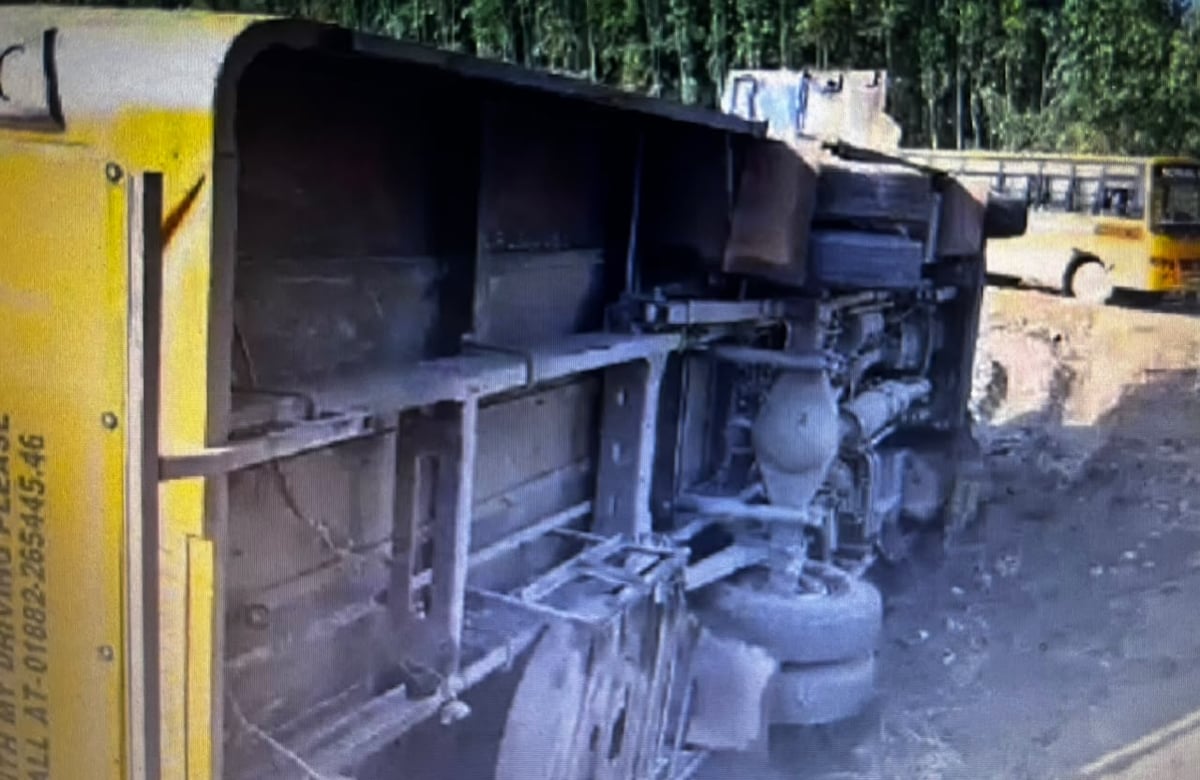 Private school bus carrying 50 children overturns in Hoshiarpur