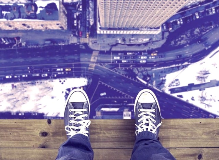 Man dies after jumping from 43rd floor in Noida’s Supernova society