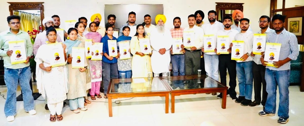 Khudian hands over appointment letters to 23 recruits in dairy development department