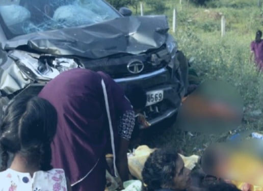 Car-Tempo Collision in Sonbhadra; two killed, 16 injured