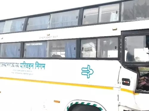 Rajasthan roadways bus crashes into two dumpers on Delhi-Jaipur highway, Several passengers injured